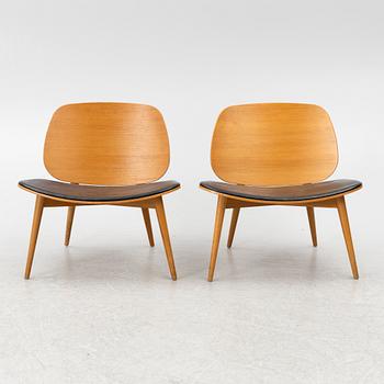 Jonas Lindvall, a pair of 'Papa' lounge chairs for Skandiform, 21st century.