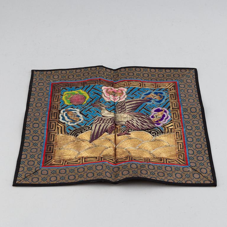 Textil, broderat siden, Kina, 1900-tal.