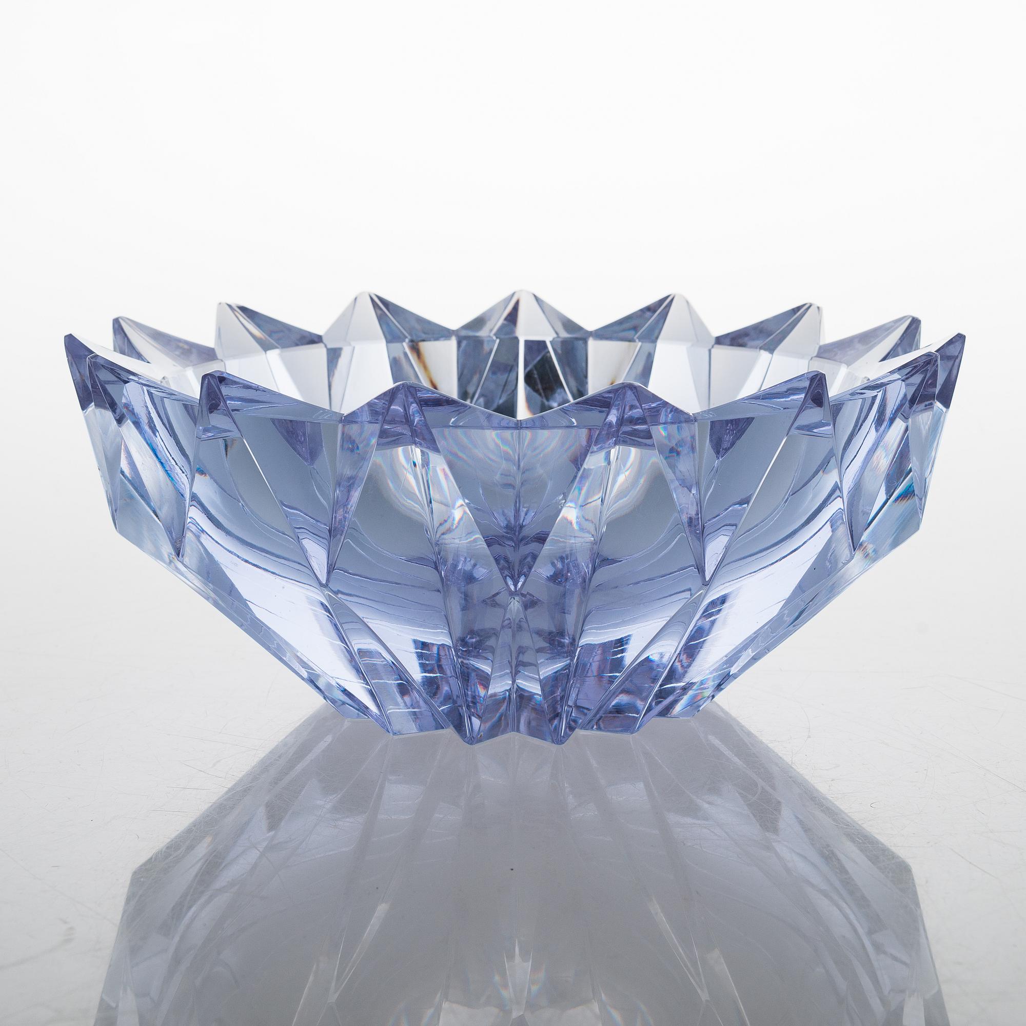 Aimo Okkolin, A 'Water lily' bowl, signed Aimo Okkolin Riihimäen Lasi Oy.