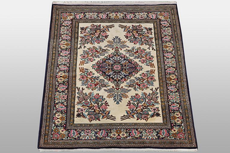 Matta, Ghom, ca 156 x 106 cm.