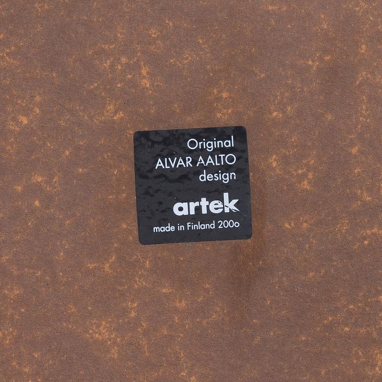 ALVAR AALTO, malli, X600, Artek 2006.