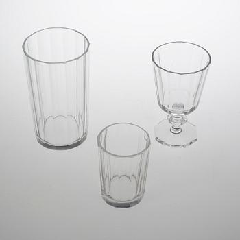 GLASSERVIS, 94 delar. "Karlberg", Elis Bergh, Kosta.