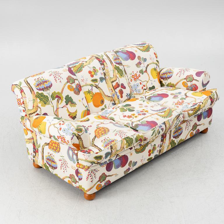 Josef Frank, a model 703 sofa, Svenskt Tenn, 2017.
