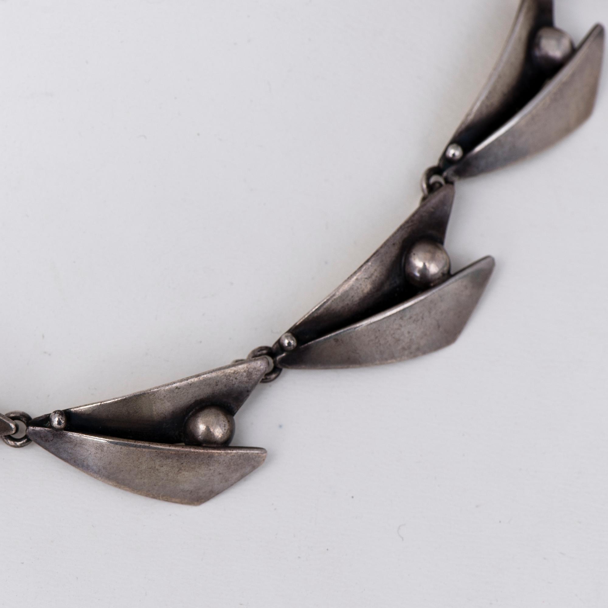 A NECKLACE, silver. Carl Ove Frydensberg, Denmark.