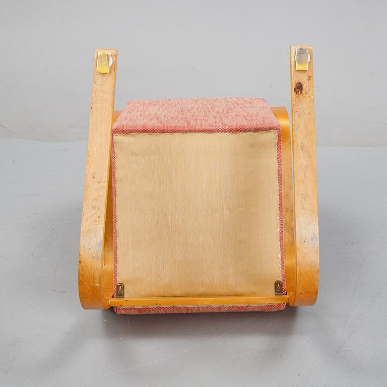 Alvar Aalto, a 1930's/40's model  '34/402' easy chair.