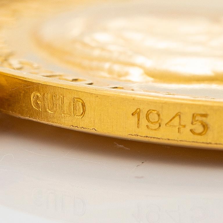 Medal, 18-carat gold, Royal Patriotic Society, 1945.