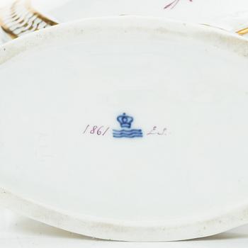 Royal Copenhagen, tulpanvaser, ett par"Juliane Marie purpur", 1905, Danmark.
