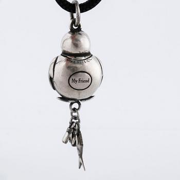 A pendant, "My friend" by Ole Lynggaard.