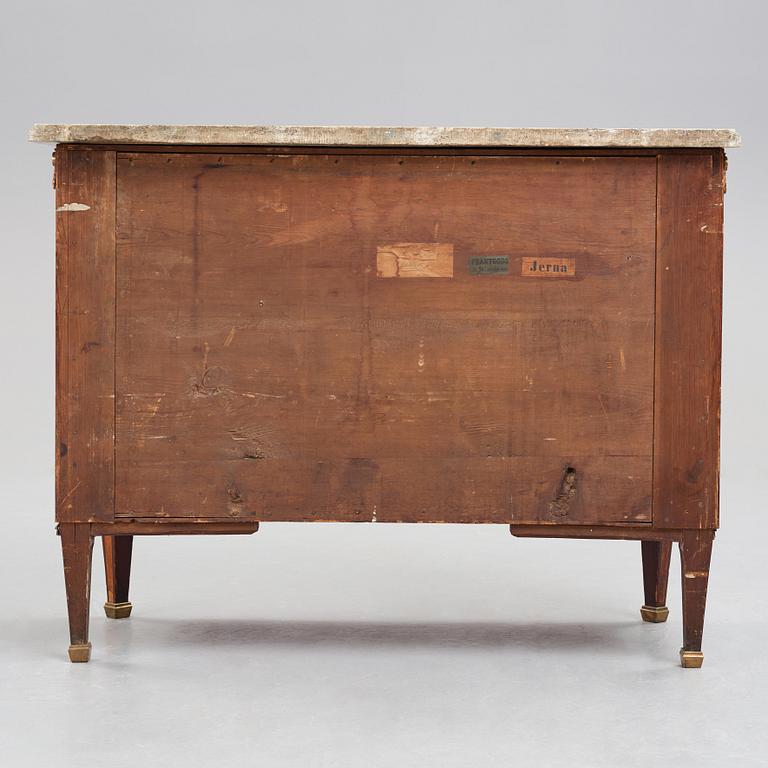 A Gustvian late 18th century commode attributed to Anders Lundelius.