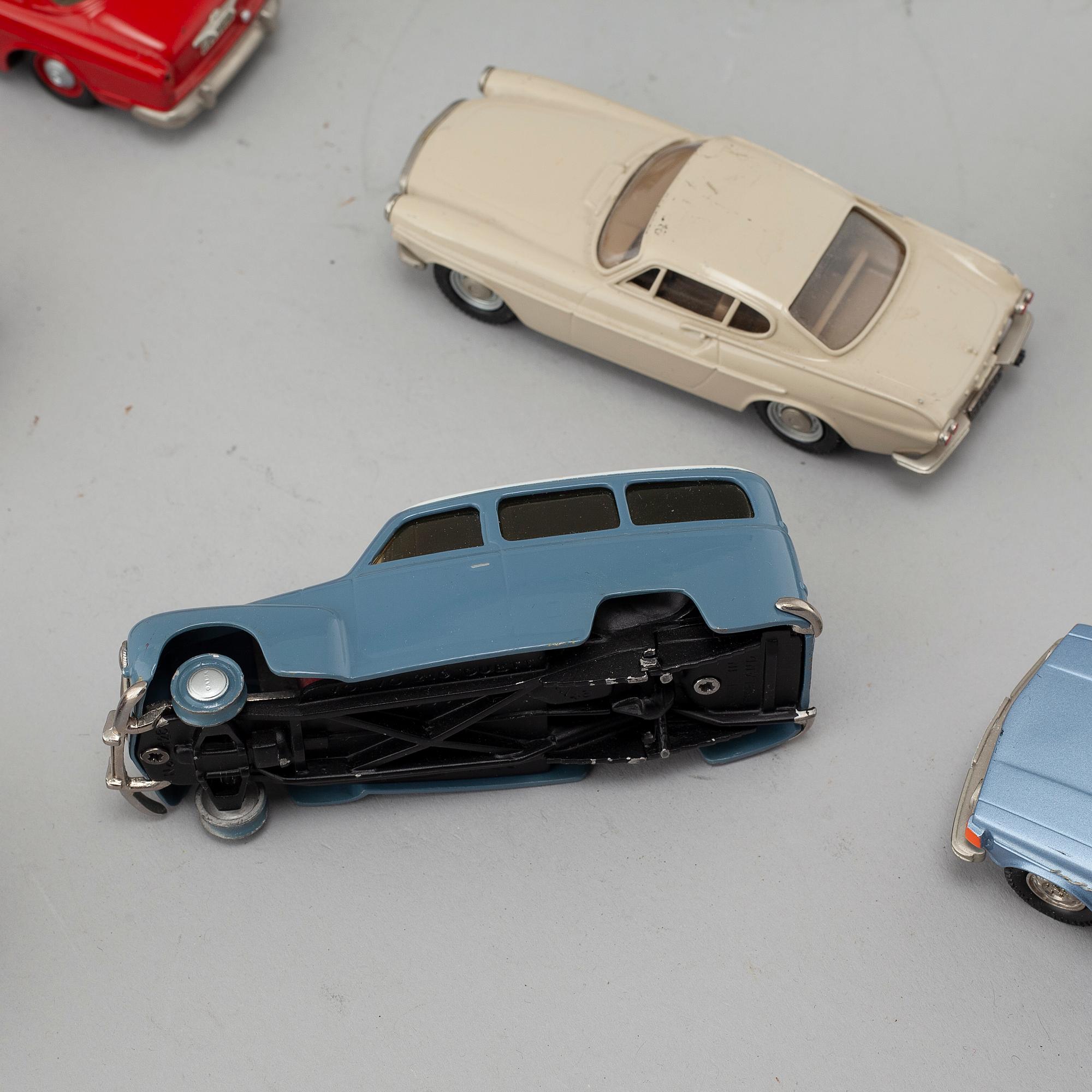 A collection of toy cars of 8 pcs, England. 20th century.