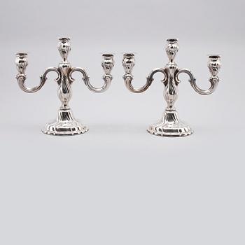 KANDELABRAR, 1 par, silver, Tyskland, 1900-talets första hälft.