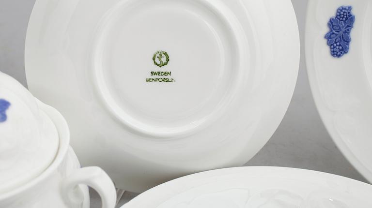 KAFFESERVIS, 27 snarlika delar, porslin, "Blå Blom", Gustavsberg.