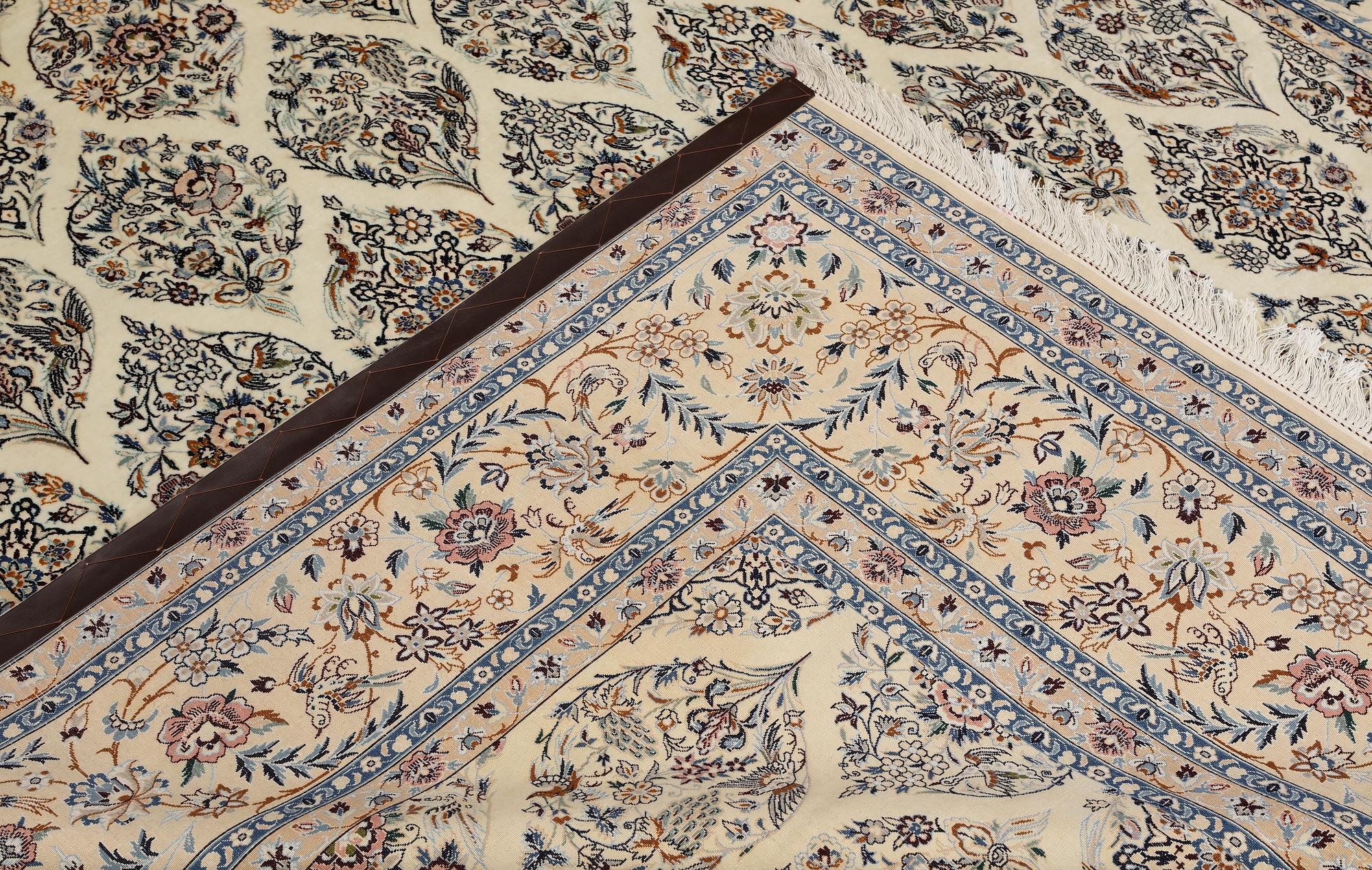 Matta, Nain, part silk, s.k. 6 LAA, ca 265 x 204 cm.