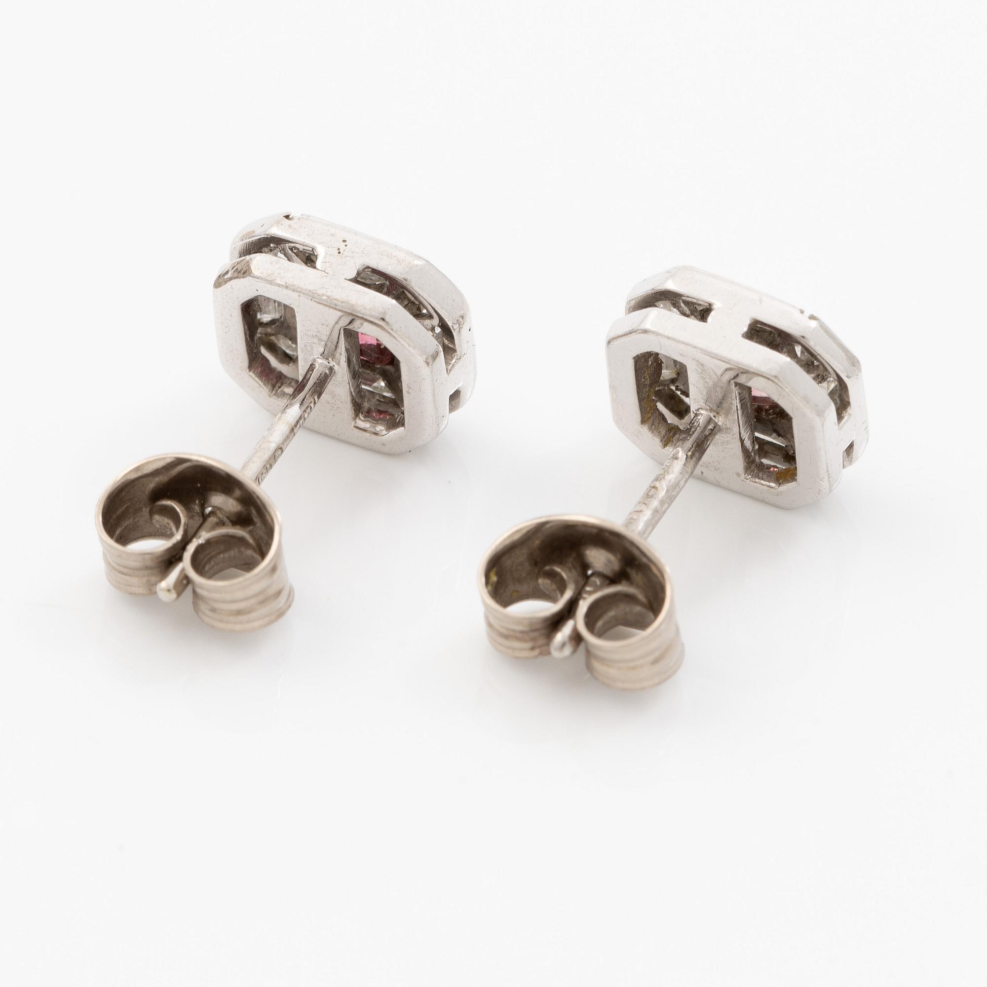 Earrings 18K white gold in octagonal shape with modified baguette-cut diamonds and pink stones.