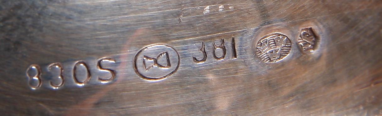 LJUSSTAKAR, ett par, silver, rokokostil. Svenska importstämplar.