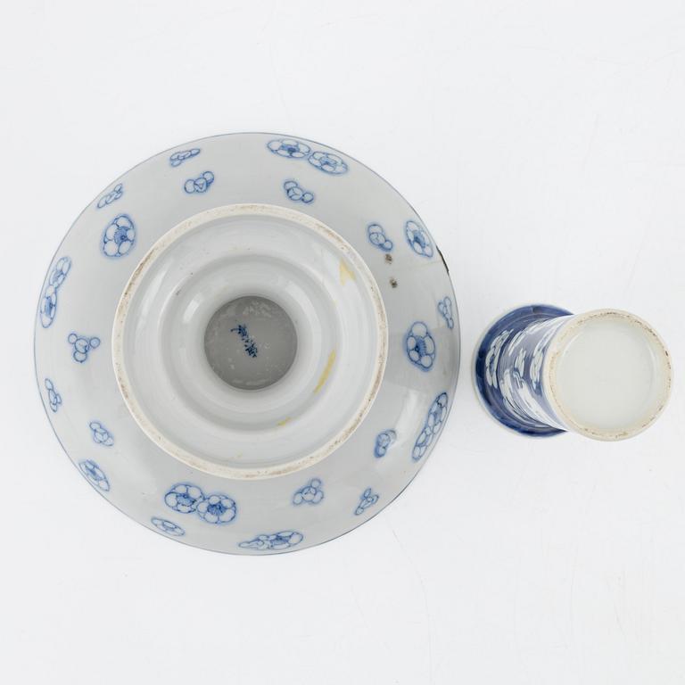Seven pieces of porcelain, China, 18th-20th century.