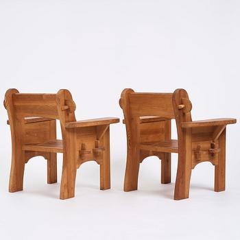 David Rosén, a pair of Swedish Modern 'Berga' pine armchairs, Nordiska Kompaniet, Sweden 1940s.