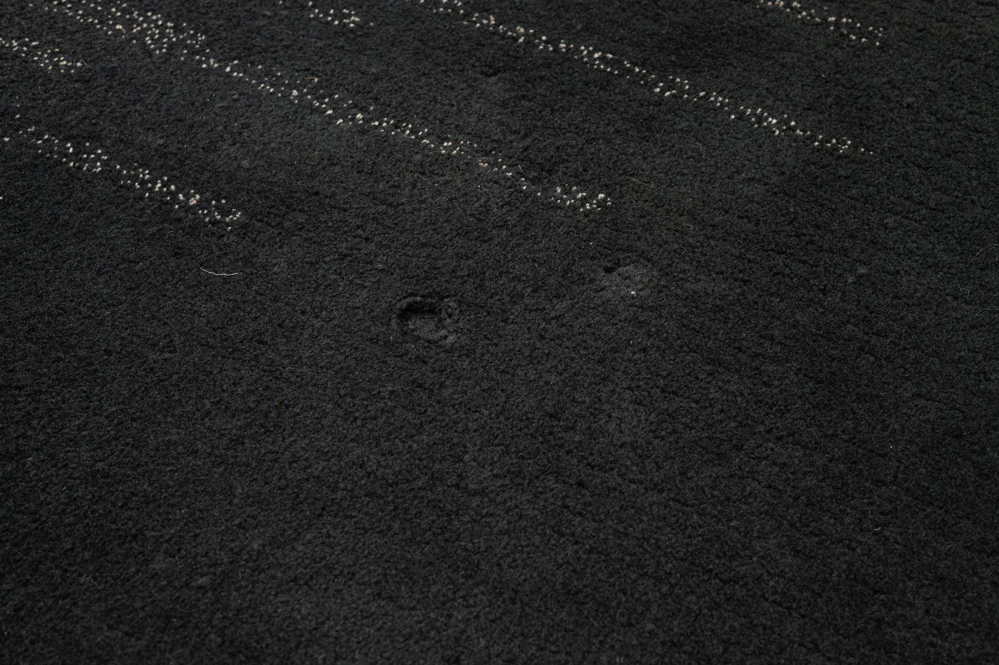 Petra Lundblad, salongsmatta, "Glimmer", Kasthall, 2017, ca 289 - 296 x 197 cm.