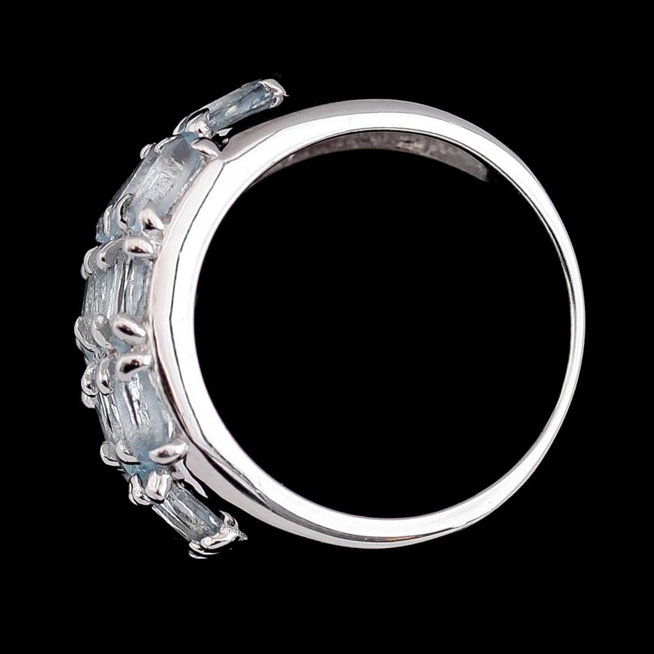 RING, sterlingsilver, akvamariner tot ca 4.00 ct. Vikt ca 5,6 g.