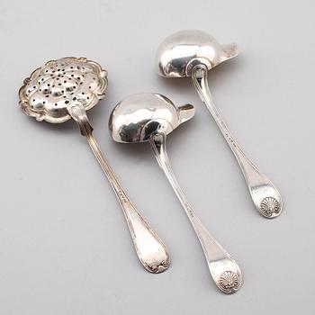 SÅSSLEVAR, 1 par samt STRÖSKED, silver, svenska stämplar, 1800-tal. Vikt ca.