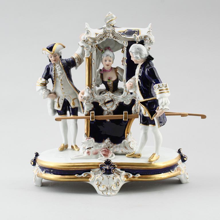 FIGUR, porslin, Royal Dux, 1900-talets mitt.