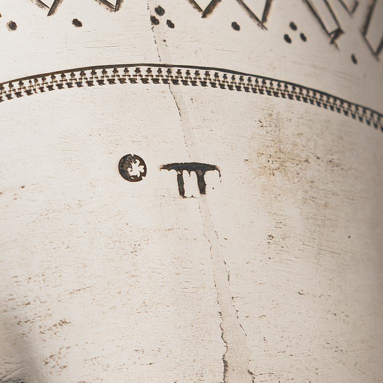 A silver carafe, maker's mark of Vasili Ivanovich Ivanov, assay master Lev Fedorovich Oleks, Moscow, 1894.