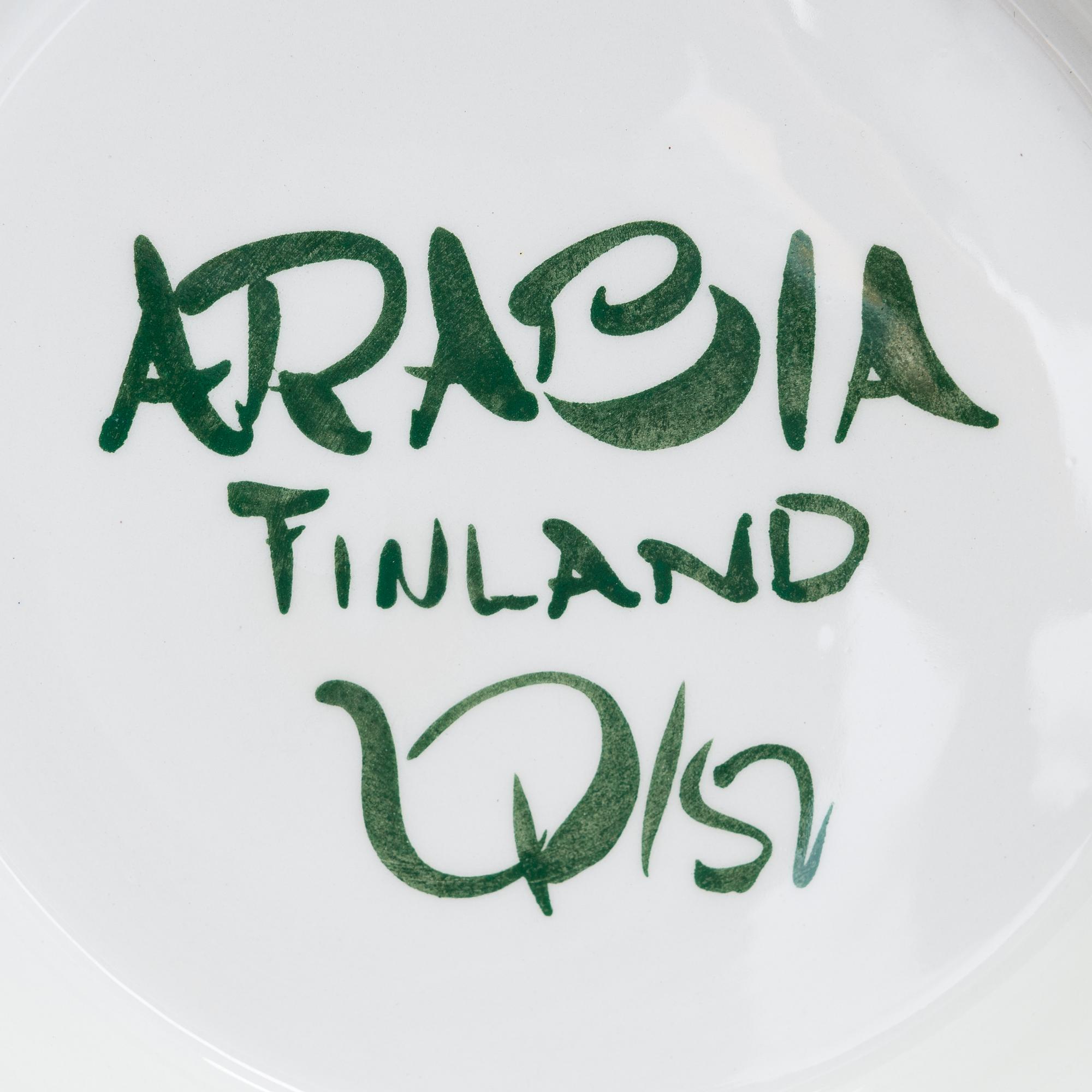 ULLA PROCOPÉ, A 'Purppurajenkka' porcelain terrine with lid signed Arabia Finland.