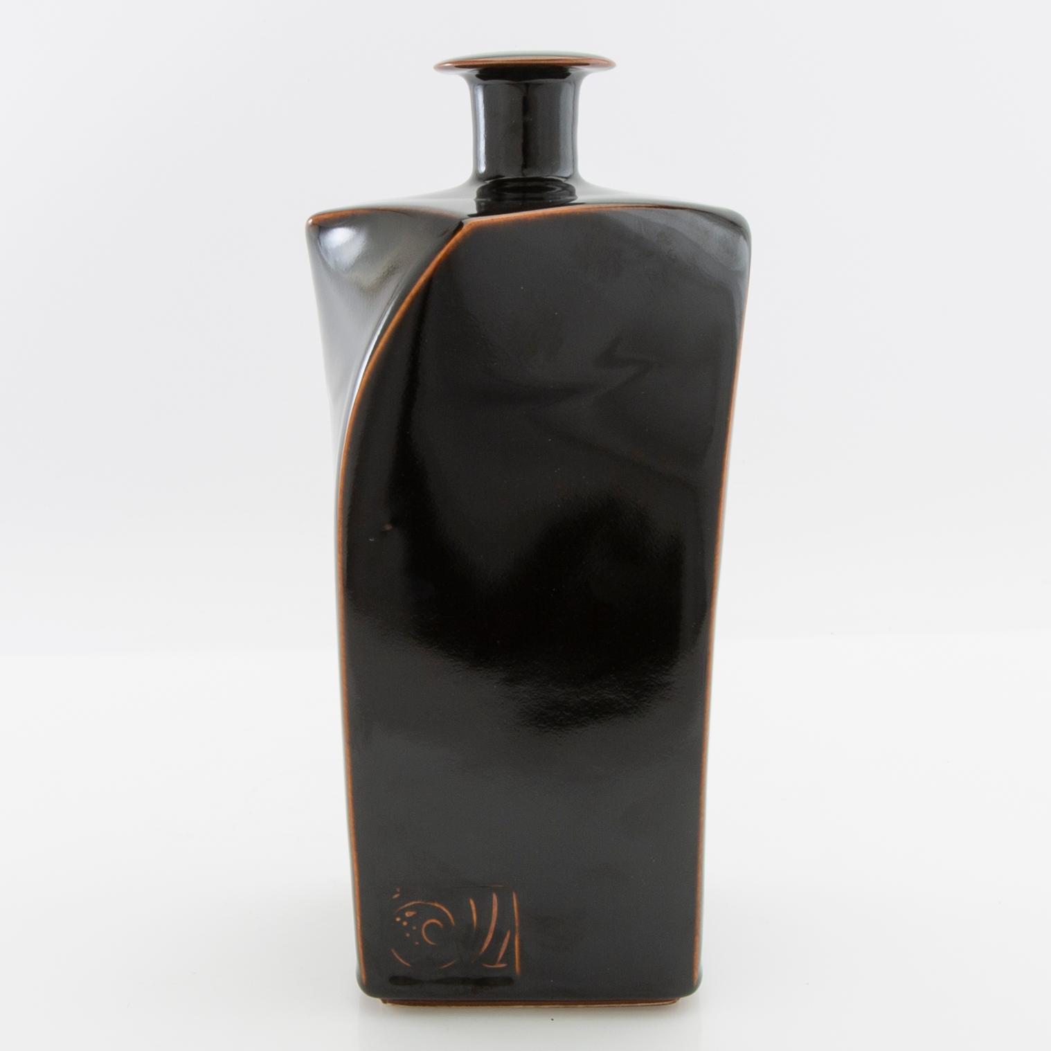 Gösta Grähs, a stoneware bottle, Rörstrand, Sweden.