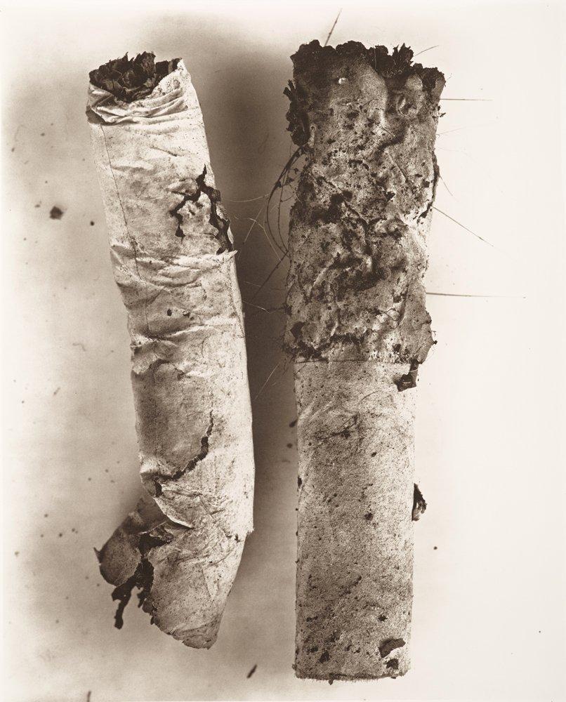 Irving Penn, "Cigarette No 17, New York", 1972.