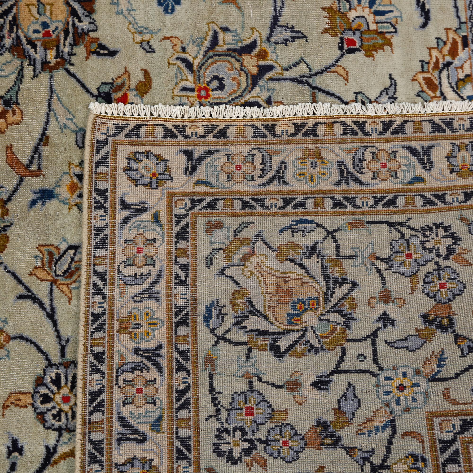 MATTA, Keshan, 1900-talets andra hälft, ca 430  x 276 cm.