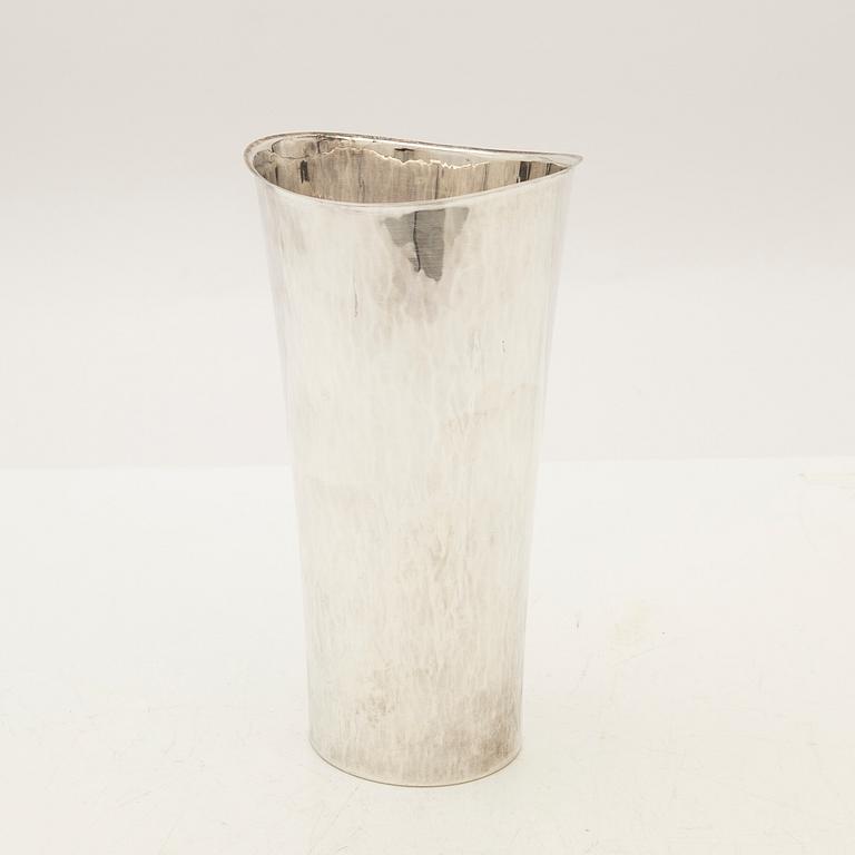 Eric Löfman, vase, silver, MGAB, Uppsala, 1966.