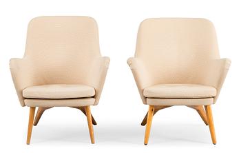 92. Carl Gustaf Hiort af Ornäs, A PAIR OF ARMCHAIR.