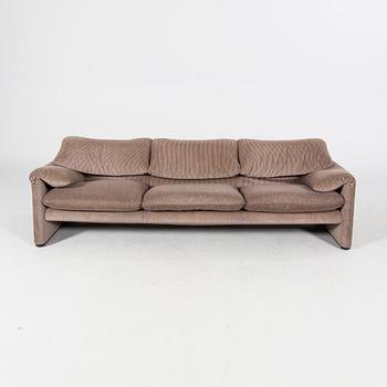 Vico Magistretti, sofa "Maralunga" for Cassina designed in 1973.
