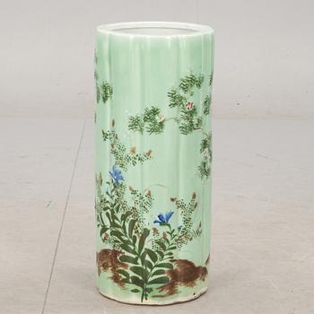 PARAPLYSTÄLL, porslin,  Celadon, Kina, 1900-talets början.