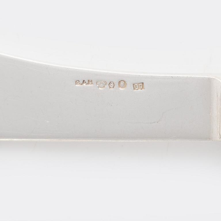 CG Hallberg, bestickuppsättning, 147 delar, silver, modell "Svensk Spetsig". Bl a Stockholm 1906.