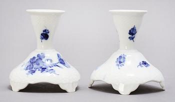 SERVISDELAR, 30 st, porslin, "Blå blomst", Royal Copenhagen.