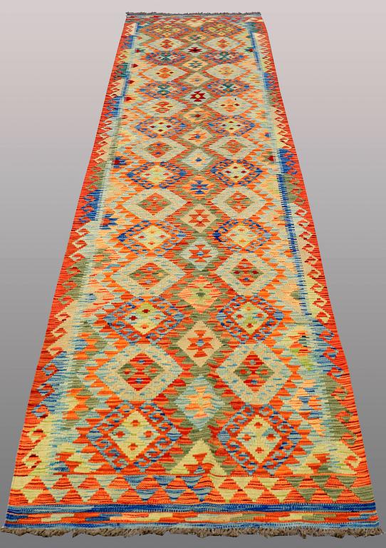A RUNNER, Kilim, ca 396 x 83 cm.