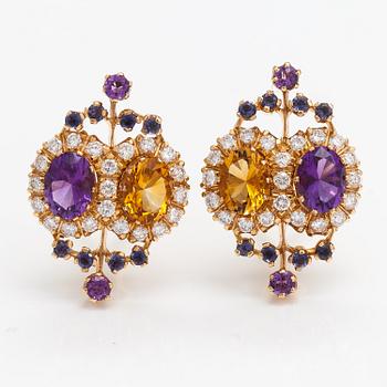 18K gold earring "Sophia Albertina" with amethysts, cordierites, citrines and diamonds ca. 1.05 ct in total.