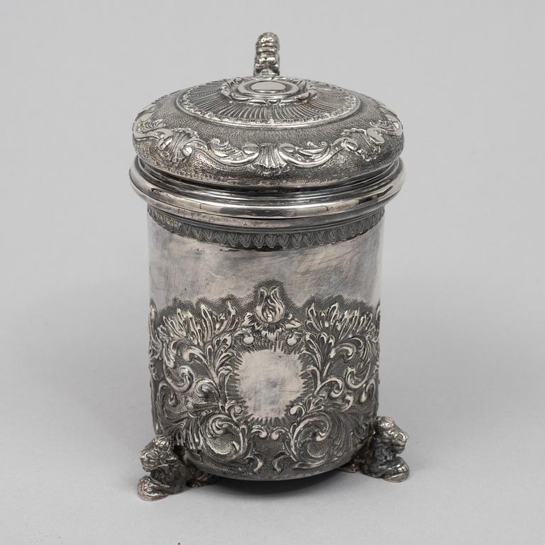 Dryckeskanna, barockstil, silver, svensk importstämpel, 1900-talets första hälft.