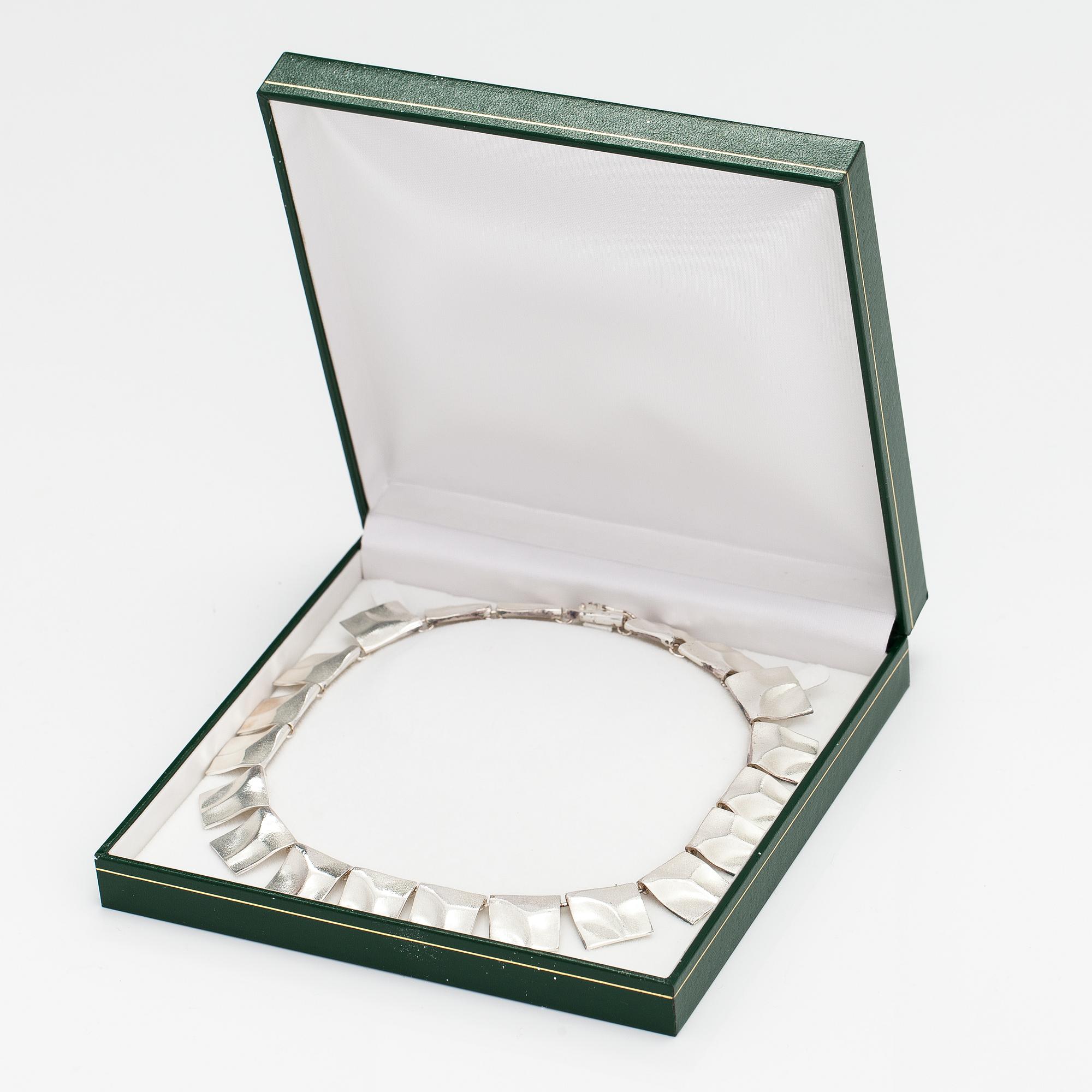 Björn Weckström, Collier "Galaktiska toppar", sterlingsilver. Lapponia 1999.