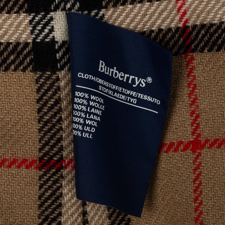 BURBERRY, trenchcoat.