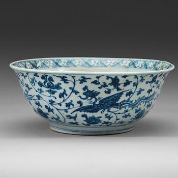 A blue and white porcelain bowl, Ming dynasty (1368-1644).