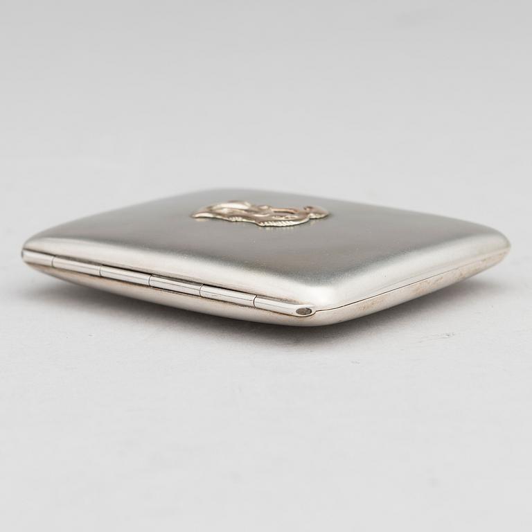 SAVUKERASIA, hopeaa, jossa 27. Jääkäripataljoonan risti. Suomalaiset tarkastusleimat, Helsinki 1928.