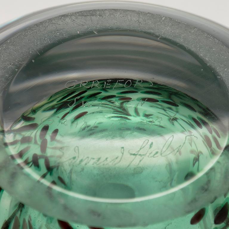 Edward Hald, vas, "Fiskgraal", signerad.