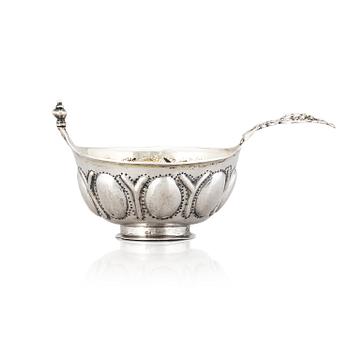 195. A Swedish late 17th / early 18th century silver brandy-bowl, possibly Ferdinand Sehl the elder (1688-1731), Stockholm.