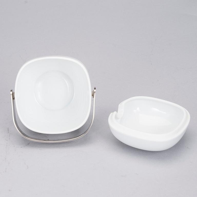 TERRIN samt SÅSSKÅL PÅ FAT, porslin, "Suomi", Timo Sarpaneva, Rosenthal Studio-linie.