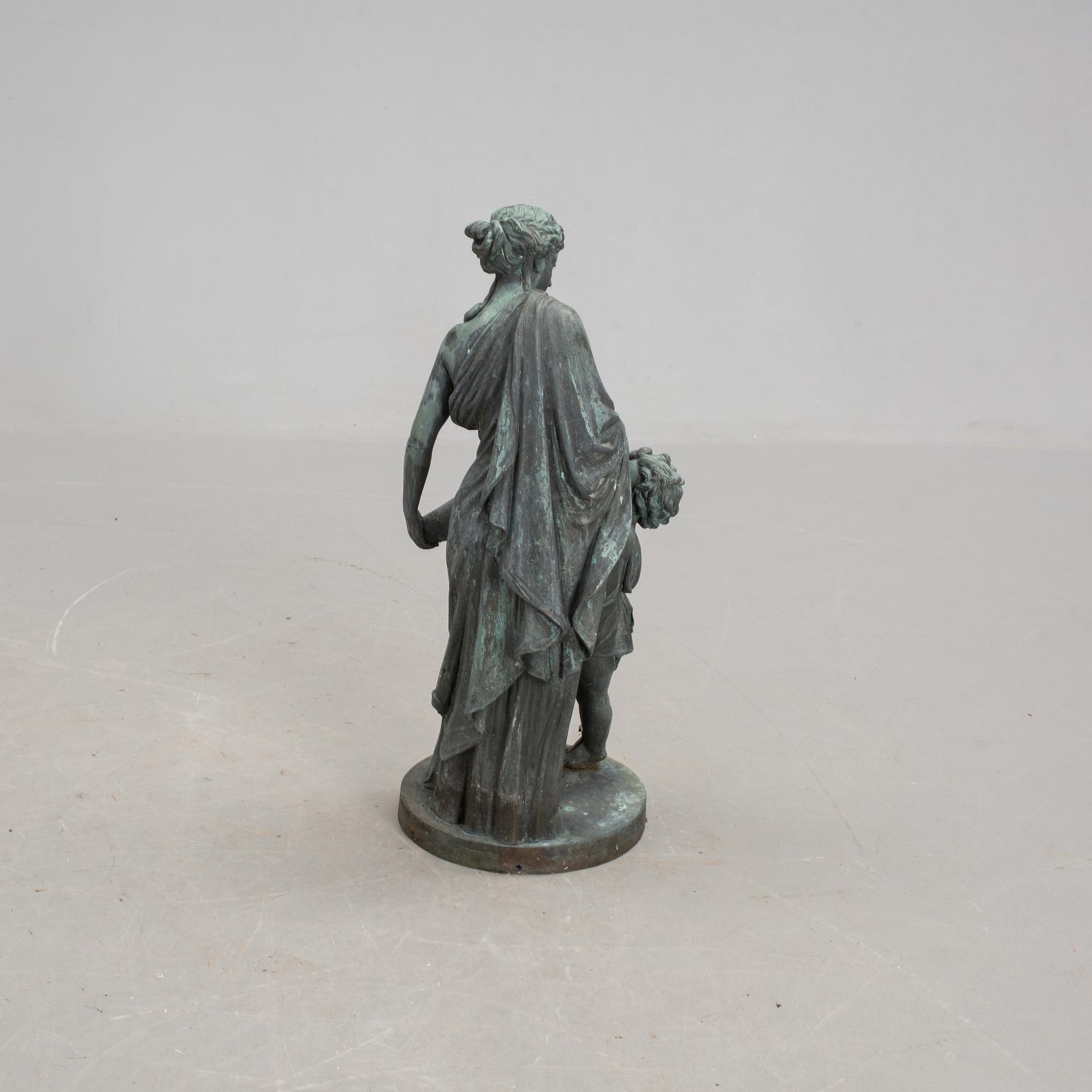 TRÄDGÅRDSSKULPTUR, patinerad brons,  1900-tal.