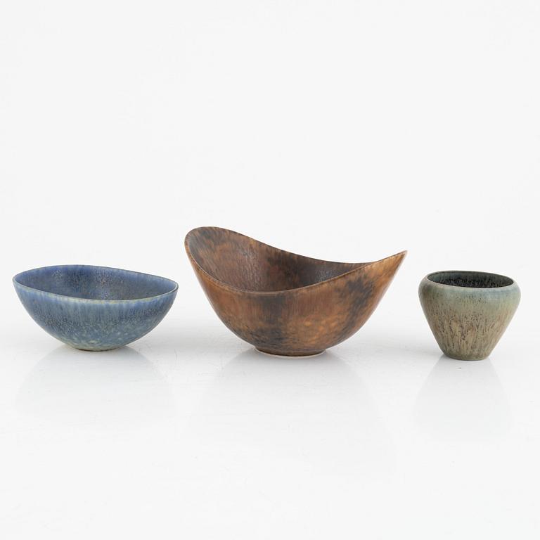 Gunnar Nylund, three stoneware bowls, Rörstrand, Sweden.