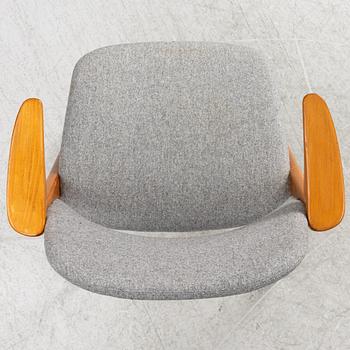 Bengt Ruda, Armchair, model "562-026", from the "Triva series", Nordiska Kompaniet.