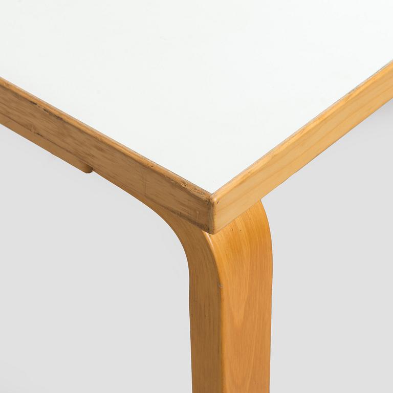 Alvar Aalto, bord, modell 82A, Artek.